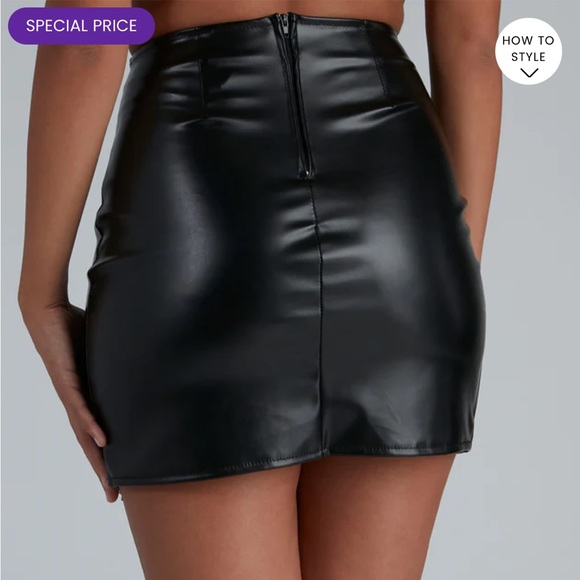 NWT Windsor Slay It With Style Mini Skirt black size small - Picture 2 of 7